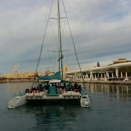Botel Mundo Marino